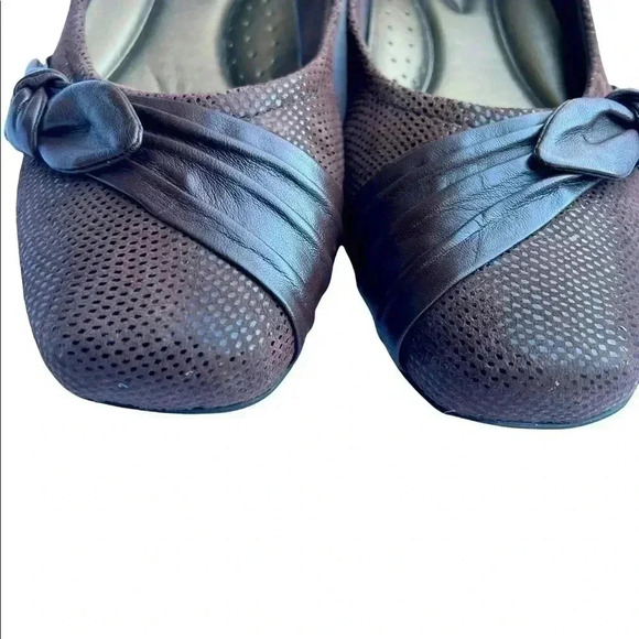 Trotters Brown flats!! Size 11M!! Brand New No Box!! Great Work Shoes!! - Picture 4 of 7